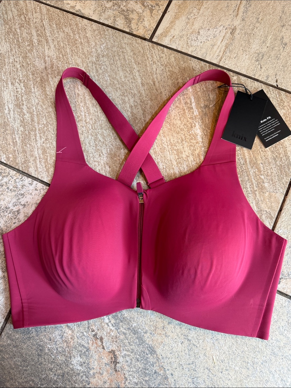 knix Front-Zip Wireless Sports Bra in Raspberry Pink NWT